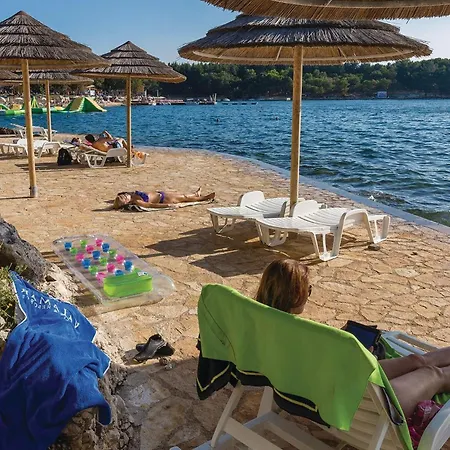 Cozy In With Kitchen Apartman Porec